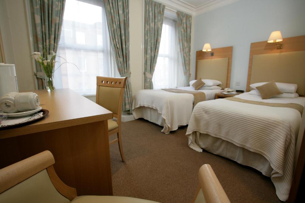 New County Hotel room 1